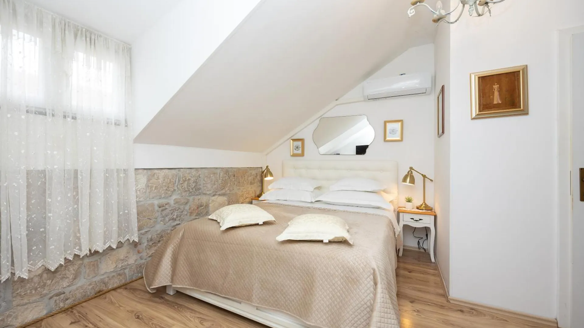 *** Πανσιόν Apartments And Rooms Petra Σπλιτ Κροατία