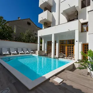 And Diana Apartamento Zadar